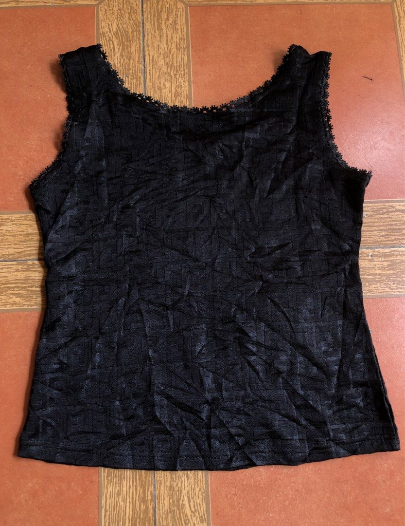 FENDI SLEEVELESS TOPS (Category: Sleeveless) located in Davao. Submitted by klentlanson (Listing ID 1465224204, Image 2). Description: Asnew Dimes 15x19 Add sf 📍Davao City.