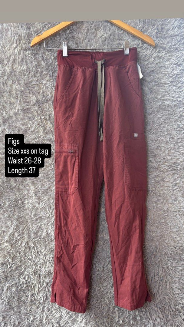 Figs srubsuit (Category: Joggers) located in Manila. Submitted by manisanro47672 (Listing ID 1465363487, Image 1). Description: Figs scrubsuit.
