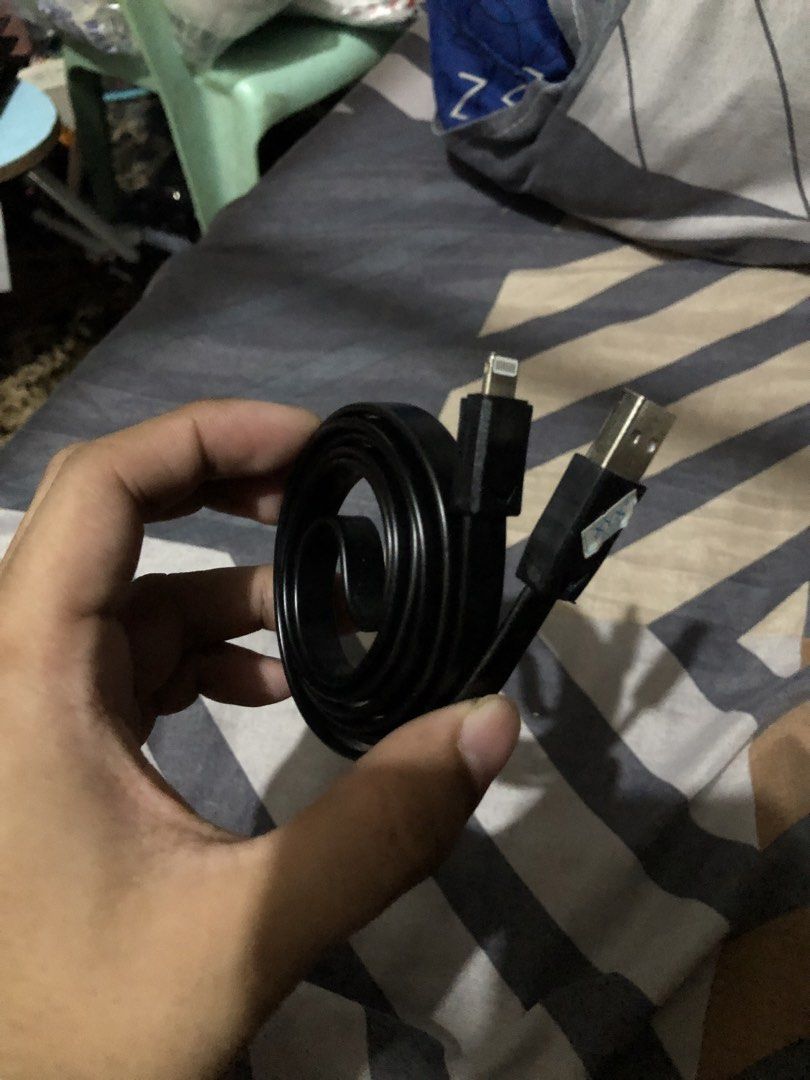 Flat USB to Lightning Charging Long Cable — Brand New (Category: Chargers & Cables) located in San Juan, La Union. Submitted by declutteringog7 (Listing ID 1465183542, Image 2). Description: TITLE: Flat USB to Lightning Charging Cable — 2-3 Meter — Brand New PRICE: ₱150 CATEGORY: Mobile Phones > Accessories > Cables & Adapters DESCRIPTION: Brand new flat charging cable — durable & tangle-free ✨ • Connector: USB-A to Lightning — for iPhone / iPad 