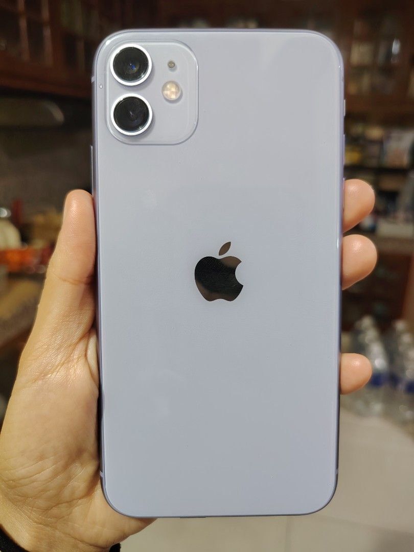 For Sale!!! (Category: iPhone 11 Series) located in Paranaque City. Submitted by sasa.000 (Listing ID 1465237998, Image 2). Description: Purple 128GB 94% BH With True Tone All parts orig.