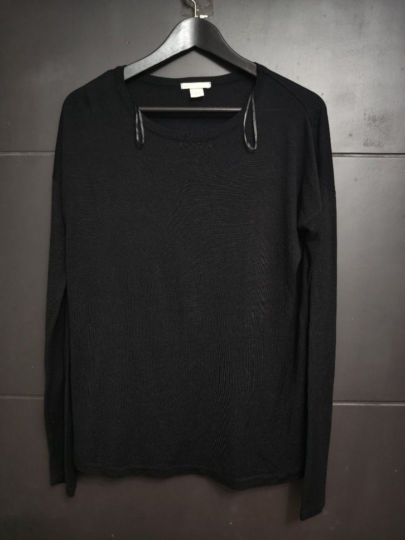 For sale H&M Basic Black Long Sleeve Sweater XS (Category: Longsleeves) located in Mandaluyong City. Submitted by derekalava (Listing ID 1465240140, Image 1). Description: For sale H&M Basic Black Long Sleeve Sweater XS Brand/Line: H&M Basic - Item: Long sleeve sweater - Color: Black - Size: XS (fits true to size) - Material: 50% Viscose, 50% Acrylic (lightweight knit) - Measurements: ~24 inches down from shoulder - Details: Round neckline, simpl