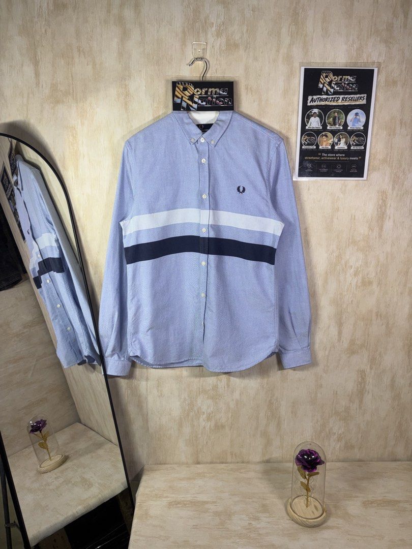 FRED PERRY LONG SLEEVE BUTTONDOWN SHIRT (Category: Tshirts & Polo Shirts ) located in Cabuyao City. Submitted by pormanation-thrift-store (Listing ID 1465193488, Image 1). Description: FRED PERRY LONG SLEEVE BUTTONDOWN SHIRT Condition: LIKE NEW Color rate: 10/10 (PWEDE SA MASELAN) Size: MEDIUM Dimes: 21”Wx29”L Issue: NONE❌ Price: 1500.