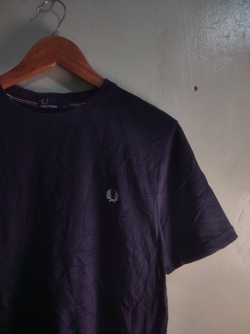 Fred perry Tshrt (Category: Tshirts & Polo Shirts ) located in Cagayan de Oro. Submitted by jaypeedeistilo (Listing ID 1465222637, Image 2). Description: Excellent condition💯 Dimes: 20×27✅ Color rate: 9.8/10✅ color: navy blue✅.
