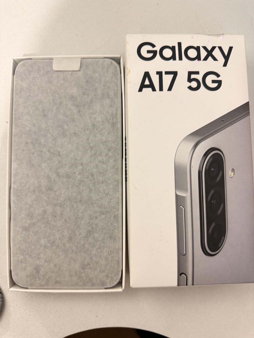 GALAXY A17 5G (Category: Samsung) located in Lipa City. Submitted by conilalea (Listing ID 1465379839, Image 2). Description: 📱 SAMSUNG GALAXY A17 5G — BRAND NEW! ✨ Looking for a stylish and reliable 5G smartphone? Get the Samsung Galaxy A17 5G, brand new and ready to use! 🔥 ✅ 100% Brand New & Sealed ✅ 5G Connectivity ✅ Smooth and reliable performance ✅ Clear, vibrant display ✅ Quality Samsung camera ✅ Long-lasting battery ✅ Sleek and modern de