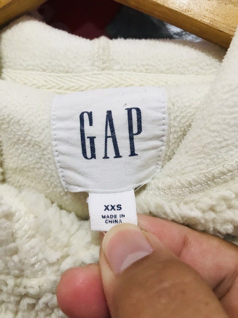 Gap (Category: Activewear) located in Pozorrubio. Submitted by ghettogoods (Listing ID 1465171156, Image 3). Description: .