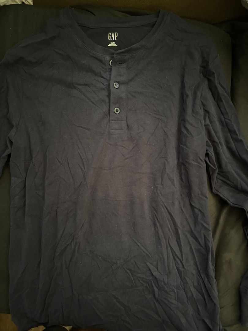 GAP Henley Longsleeves (Category: Tshirts & Polo Shirts ) located in Noveleta. Submitted by king_niko_szn (Listing ID 1465208529, Image 1). Description: hindi pa nagagamit Size : Medium (can fit Large) Width : 21 Length : 26 Mode of Payment : G Cash 600+SF.