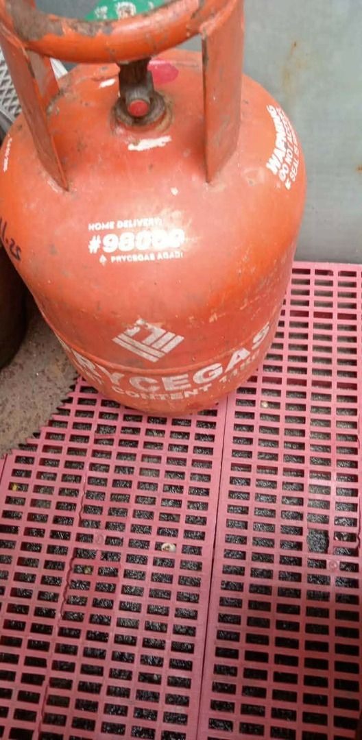 gas tank pryce (Category: Everything Else Others) located in Bulacan. Submitted by zenhawk.4a9b2e (Listing ID 1465360485, Image 1). Description: pryce gas tank in good condition .