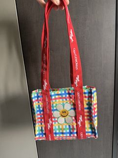 (Category: ) located in . Submitted by shoppe_here_sg (Listing ID 1465202709, Image 1). Description: .