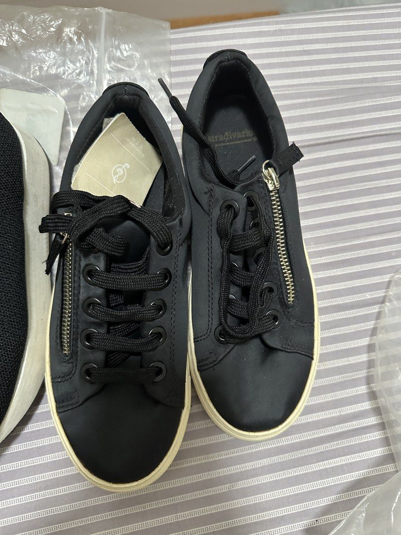 Get both for 250 - Zara & Stradivirus (Category: Sneakers) located in Antipolo. Submitted by _prelovedkikay (Listing ID 1465227370, Image 3). Description: Both size 35 22.5 CM Na stock lang po di nagamit. Selling it for 250 both na ZARA & Stradivirus.