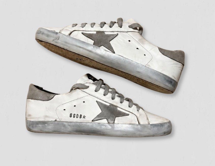 GGDB Golden Goose Superstar White & Silver (Category: Sneakers & Footwear) located in Quezon City. Submitted by curiouscatz (Listing ID 1465282673, Image 1). Description: ₱9,000 (nego) Size: EURO 41 100% guaranteed authentic Pair ONLY. No box. No dustbag. No Return, No Exchange. Check your size and the photos thoroughly. ❌ SENSI! (Manage your expectations as this is pre-loved) 📍Quezon City.