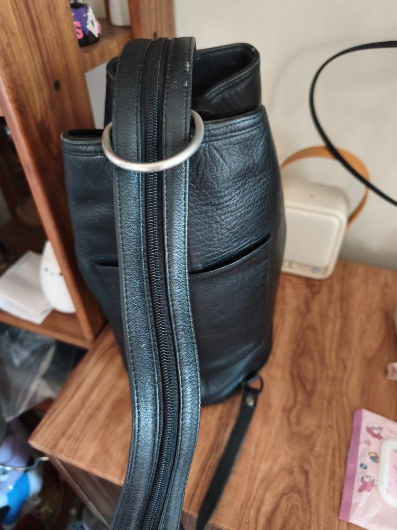 Gianni Versace Sling BackPack (Category: Backpacks) located in Quezon City. Submitted by uydaisy1979 (Listing ID 1465186616, Image 2). Description: Faded Hardware.