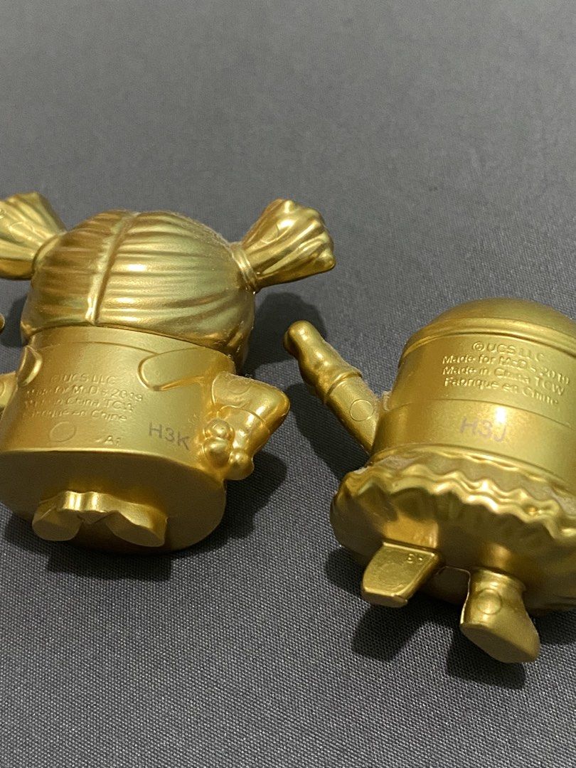 Gold Minions Collectibles Set (Category: Character Goods) located in Malabon City. Submitted by nejfy (Listing ID 1465187689, Image 2). Description: sold as set of 2 collectibles from mcdo ❌no last price 💸 gcash only 📦 grab, lalamove, gogo xpress only.