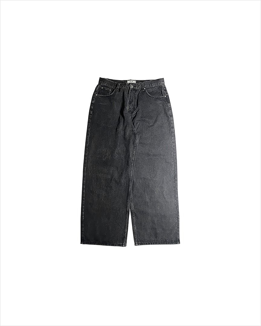GOODLIFEWORKS WASHED BLACK PANTS (Category: Jeans) located in Davao. Submitted by premiumdept. (Listing ID 1465221752, Image 2). Description: GOODLIFEWORKS WASHED BLACK PANTS Size: Large Dimes: 34x42 Hem: 11 Color rate: 10/10 Condition: As new! Issue(s): 1 Scratch (unnoticeable Mine: 500 ___ - Sf buyers expenses - Mine | Steal | Premium | basis only - Check details before buying - Color may vary due to lighting - Manage your expectations, issues 