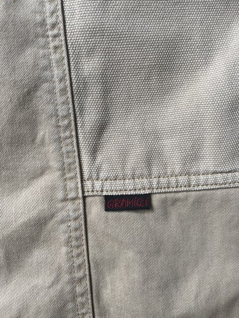Gramicci Gadget Shorts (Category: Activewear) located in Manila. Submitted by dailygetup (Listing ID 1465323900, Image 2). Description: .
