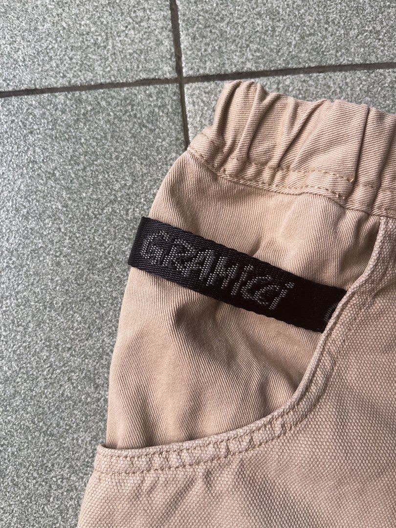 Gramicci Gadget Shorts (Category: Activewear) located in Manila. Submitted by dailygetup (Listing ID 1465323900, Image 3). Description: .
