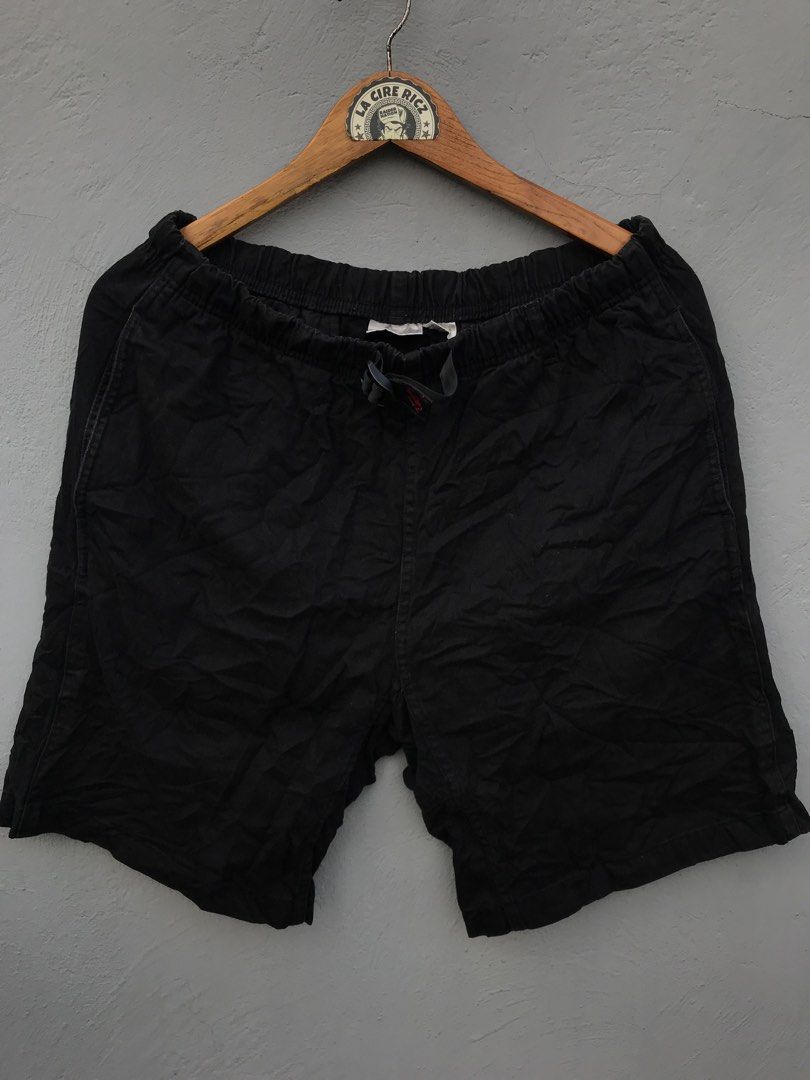Gramicci Short (Category: Shorts) located in Manila. Submitted by lc1993 (Listing ID 1465172512, Image 1). Description: Gramicci Short Size Large Excellent, No issue 589 Free Shipping .