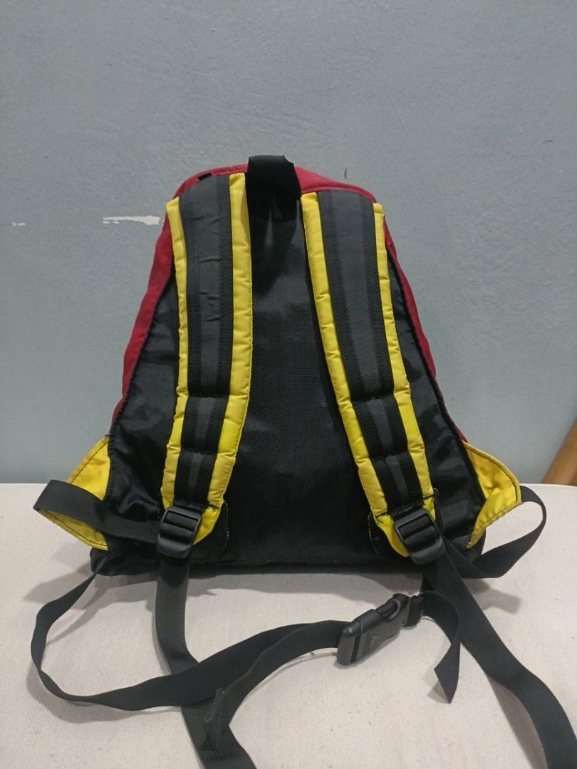 Gregory Backpack (Category: Backpacks) located in Sungai Petani. Submitted by littlehouse15 (Listing ID 1465338622, Image 2). Description: Original Gregory Backpack Made in USA Kapasiti ~ 18L - 20L ❎ Koyak, ❎ Pinhole, ❎ Pudar Condition 9/10 Postage +7/15.