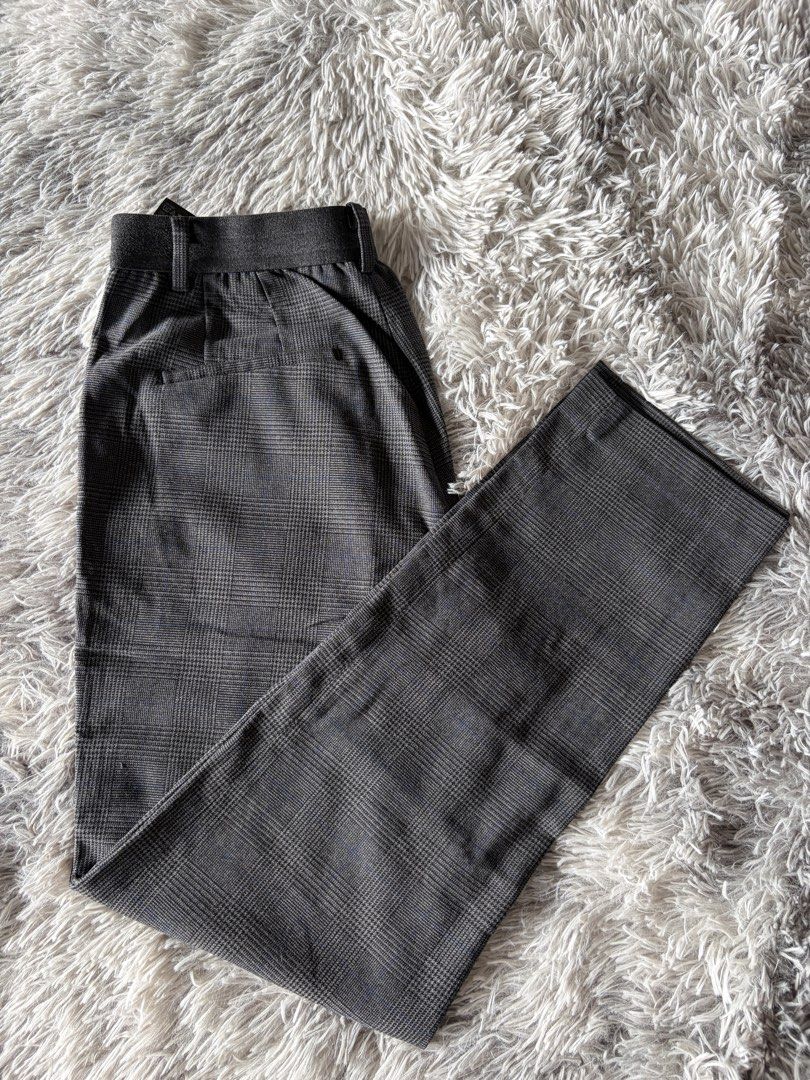 Grey plaid trousers formal pants (Category: Other Bottoms) located in Manila. Submitted by kez0020 (Listing ID 1465225108, Image 3). Description: - Grey plaid trousers with a stylish dark tartan pattern - Regular fit with a comfortable mid-rise waistband and zip fly - Features functional front pockets on both sides - Designed with crisp front leg creases for a sharp, polished look - Versatile piece ideal for office wear or smart casual outfits.