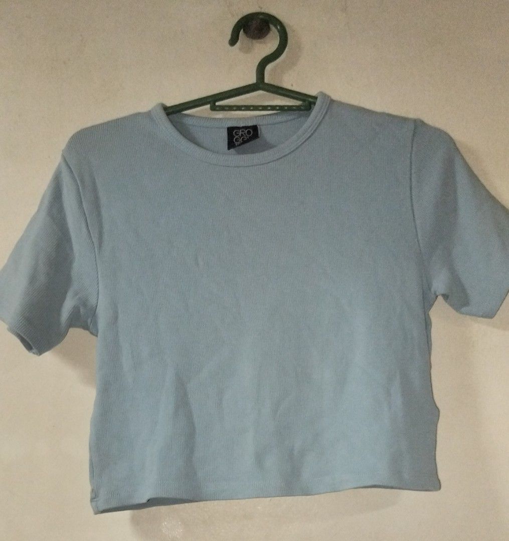 GROGGY Baby Blue Basic Top (Y2K, Vintage) (Category: Blouses) located in Rizal. Submitted by ash_tty. (Listing ID 1465315029, Image 1). Description: Can fit XS to Semi M A must.
