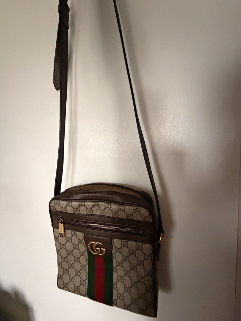 Gucci (Category: Backpacks) located in Manila. Submitted by pure_sergius (Listing ID 1465348250, Image 3). Description: Gucci GG Supreme Ophidia Shoulder Bag 👜 Authentic Gucci Good condition.