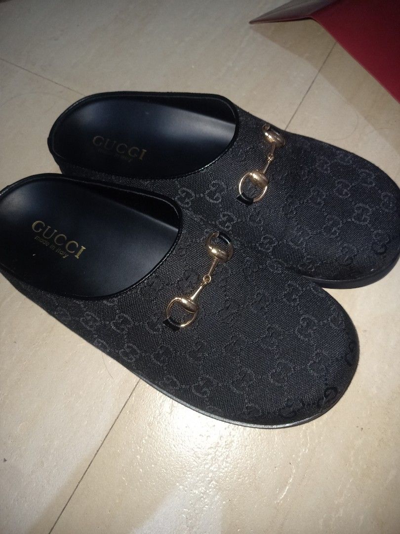 GUCCI MULES SLIPPERS (Category: Sneakers & Footwear) located in Manila. Submitted by cash4chaos (Listing ID 1465215359, Image 3). Description: .