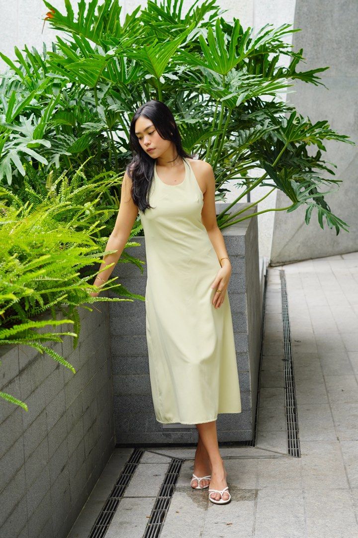 Halter Dress (Category: Dresses) located in Navotas City. Submitted by prebychenchen (Listing ID 1465252673, Image 1). Description: - NON NEGOTIABLE!!! - used only a few times - NO WW! .