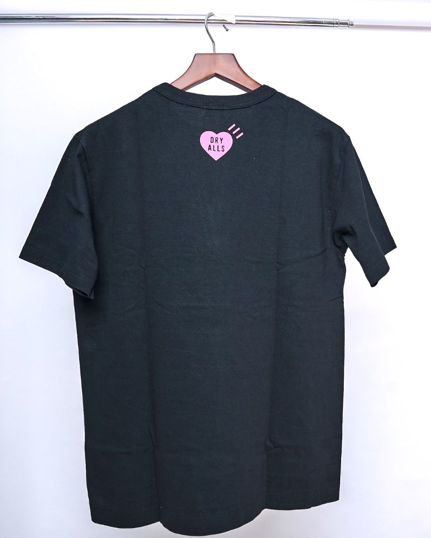 Heart Graphic T-Shirt (Category: Tshirts & Polo Shirts ) located in Paranaque City. Submitted by kkszpt (Listing ID 1465234518, Image 2). Description: 𝙃𝙪𝙢𝙖𝙣 𝙈𝙖𝙙𝙚 ONHAND Code: HM31TE050 Black • L PRE-ORDER Other sizes available. 50% DP to secure your slot. Cutoff: October 7 ETA: October 14 🚚 Nationwide via LBC 🏍️ Metro Manila via Grab Express 📍 Free shipping within Pasay, Parañaque & Las Piñas.