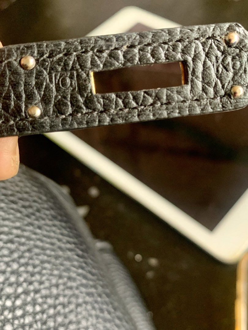Hermes Birkin 30cm (Category: Purses & Pouches) located in Davao. Submitted by luxxe_closet (Listing ID 1465220019, Image 3). Description: Hermes birkin 30cm. Riri zipper. Coded. From Japan Surplus. No issues. Signs of usage. Genuine leather. .