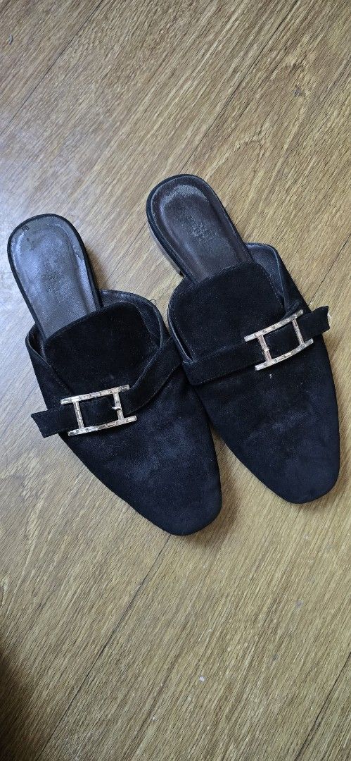 Hermès Black Suede Mules Size 36 (Category: Slippers and slides) located in Quezon. Submitted by archivesss_666 (Listing ID 1465215888, Image 1). Description: - Brand: Hermès - Style: Black suede mules / luxury slides with slip-on design - Size: 36 (Made in Italy) - Details: Eye-catching rhinestone buckle strap and chic pointed-toe silhouette - Condition: Leather soles show wear from previous use - Perfect for adding a touch of elegance to your e