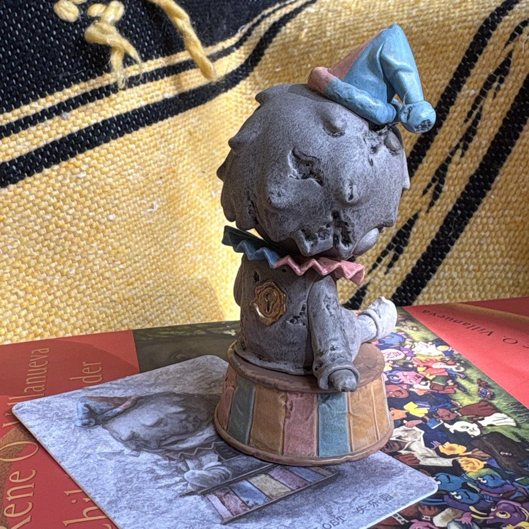 Hirono - Paradise Lost (Category: Designer & Blind Box Toys) located in Baguio. Submitted by huhugorl (Listing ID 1465186550, Image 3). Description: - art toy from hirono - Includes matching character card sorry no box already , card only, rfs cause dupe.