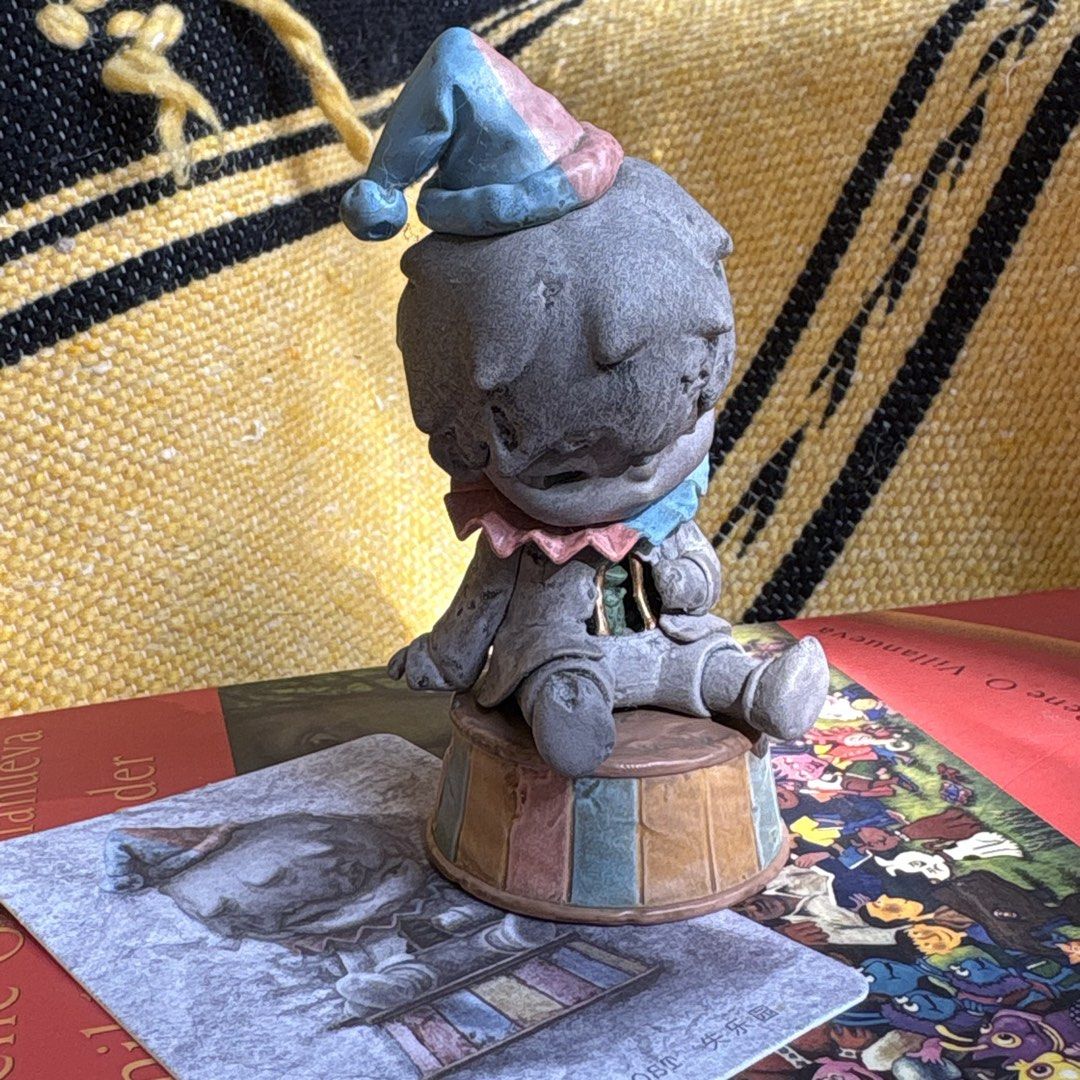 Hirono - Paradise Lost (Category: Designer & Blind Box Toys) located in Baguio. Submitted by huhugorl (Listing ID 1465186550, Image 2). Description: - art toy from hirono - Includes matching character card sorry no box already , card only, rfs cause dupe.