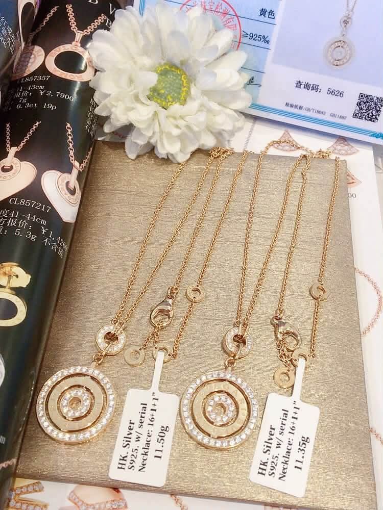HK setting S915 silver necklace (Category: Necklaces) located in Manila. Submitted by bhelgoldseller2ndaccount (Listing ID 1465191728, Image 2). Description: HK setting S925 silver Per grams Price depends on Design Pm me for other details Brandnew.