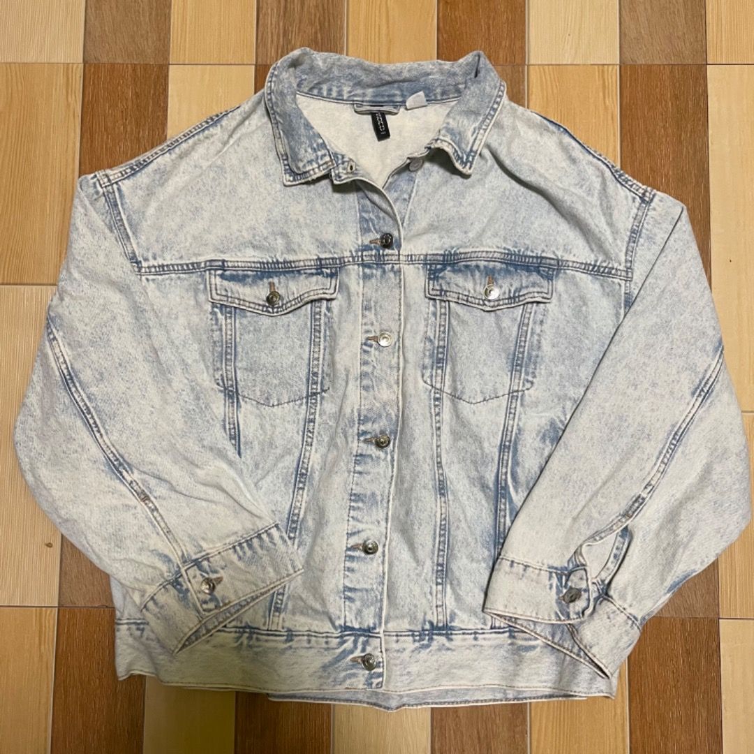 H&M acid wasjh jacket (Category: Coats, Jackets and Outerwear) located in Tacloban City. Submitted by revive_fits (Listing ID 1465230342, Image 1). Description: THRIFTED ITEM (OFF/LEGIT).