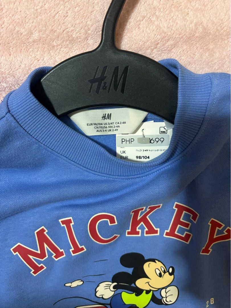 H&M blue mickey mouse sweatshirt (Category: Babies & Kids Fashion) located in Quezon City. Submitted by closettreasure123 (Listing ID 1465264078, Image 3). Description: Declutter .