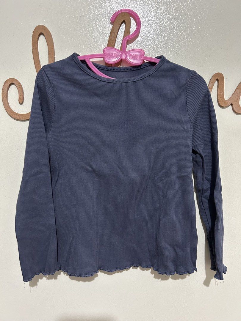H&M longsleeves bundle 2-4T (Category: Babies & Kids Fashion) located in Las Pinas. Submitted by anjcanilao (Listing ID 1465332852, Image 3). Description: H&M longsleeves bundle 4pcs 2-4yrs on tag.