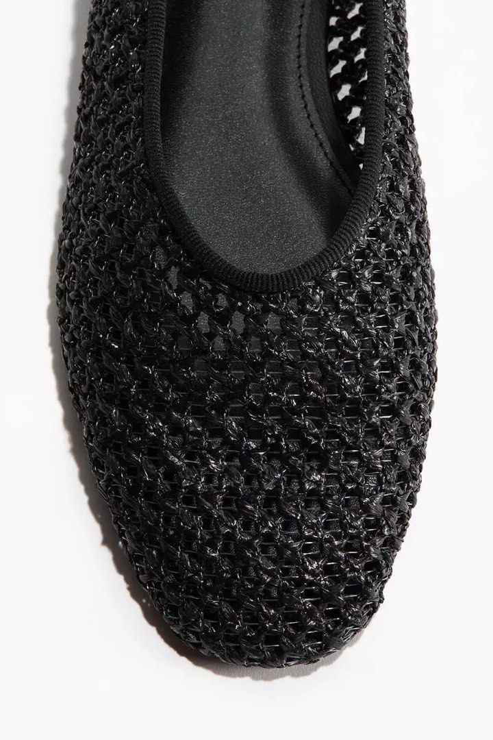 H&M mesh flats (Category: Flats & Sandals) located in Cebu City. Submitted by passive.income (Listing ID 1465248025, Image 2). Description: Original price 1,490 Rarely used.