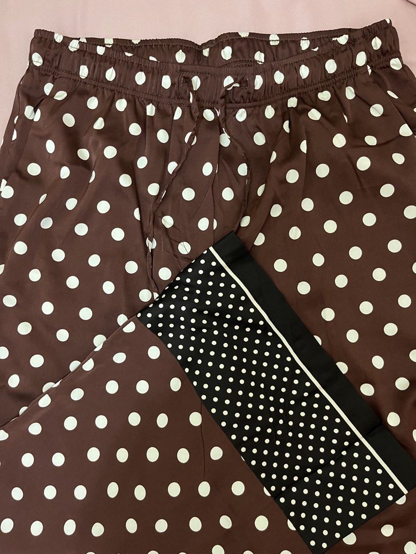 H&M polka dots satin pants (Category: Other Bottoms) located in Tuguegarao City. Submitted by declutterf (Listing ID 1465279719, Image 3). Description: used once, actual when worn posted Size S Helping tags: Zara, uniqlo.