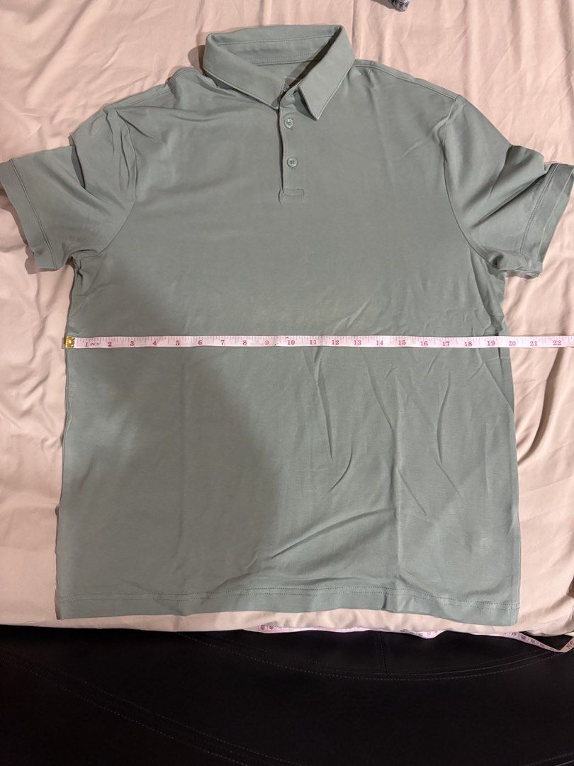 H&M Polo Shirt Light Green (Category: Tshirts & Polo Shirts ) located in Mandaue City. Submitted by Jbumendo001 (Listing ID 1465313890, Image 2). Description: 💯 % authentic and legit H&M Polo Shirt Light Green Thin Material Size: M Condition 9/10 shirt only RFS: Too tight for me .