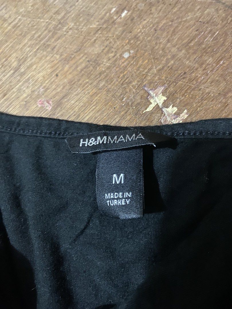 H&MMAMA Blouse (Category: Blouses) located in Santa Rosa. Submitted by vicchamp (Listing ID 1465228518, Image 3). Description: .