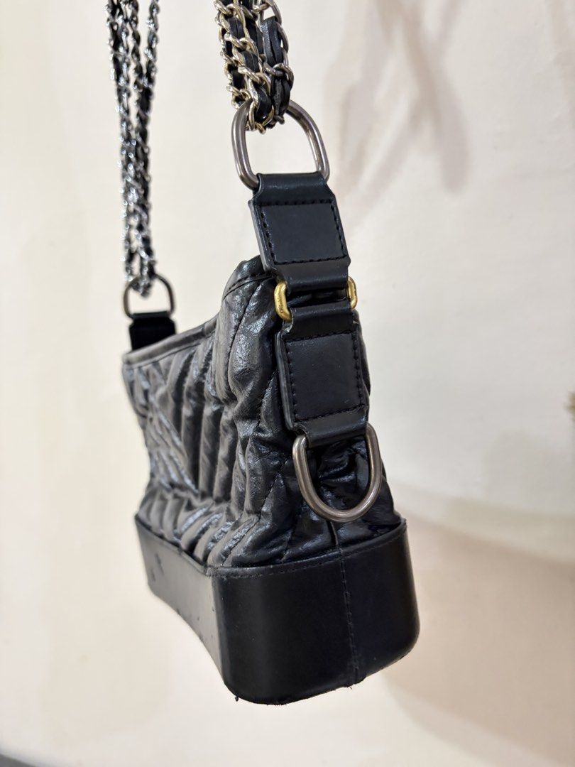 Hobo bag (Category: Shoulder Bags) located in Balanga. Submitted by neri_declutters (Listing ID 1465290983, Image 2). Description: 📍Location: Balanga Bataan 🏍️Delivery Options: J&T, and LBC 💵Mode of Payment: Gcash, Bank Transfer (Payment First Basis) ❌No cancellation of order/s #PrelovedBags #PrelovedBag #PrelovedPH #PrelovedBagsPH #BrandedPreloved ThriftFinds UkayFinds UkayPH SecondHandStyle Note: Kindly manage your expectations because our p