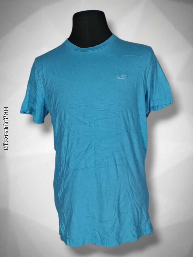 Hollister (Category: Tshirts & Polo Shirts ) located in Santa Cruz. Submitted by nikegemthrift2016 (Listing ID 1465212331, Image 1). Description: Hollister Medium (L27 x W20) Excellent 380 plus sf.