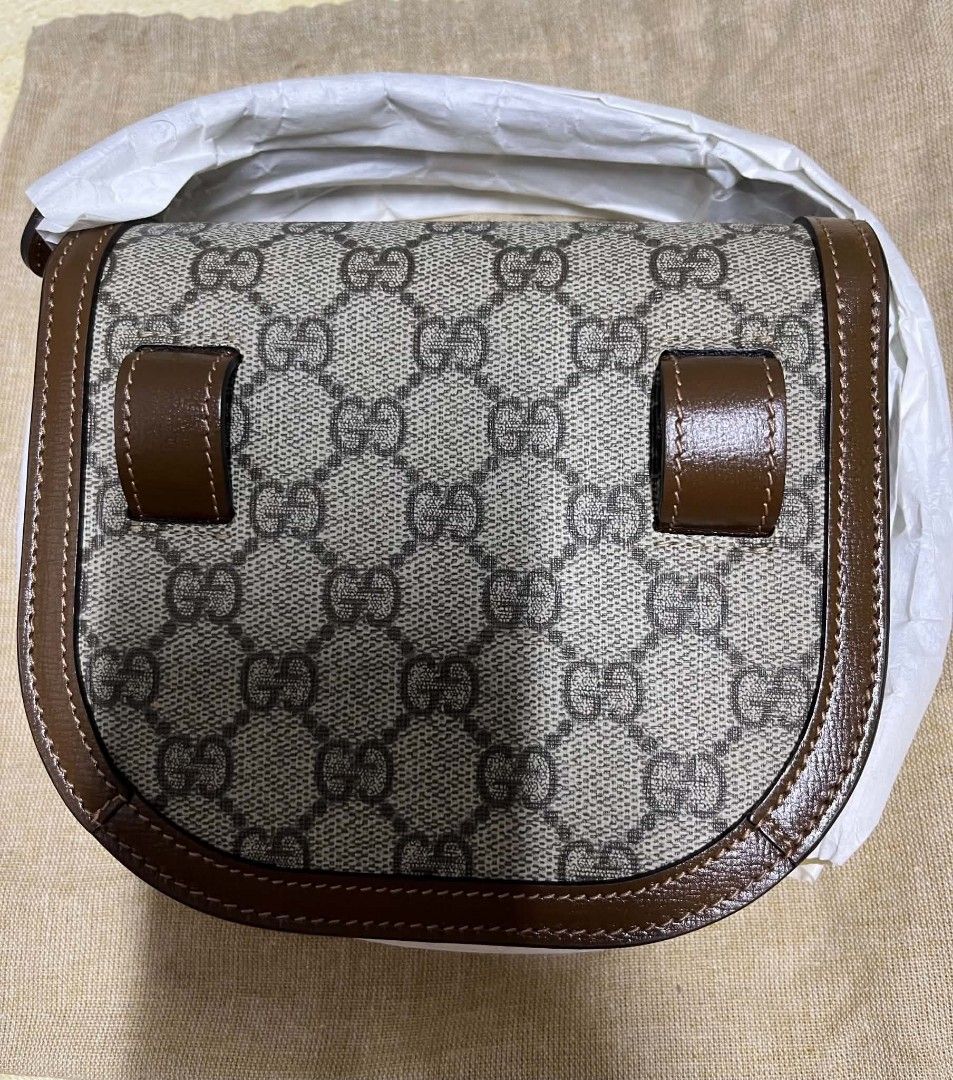 Horsebit 1955 beltbag size 80 (Category: Cross-body Bags) located in San Mateo. Submitted by meymei91 (Listing ID 1465215993, Image 3). Description: Asap good condition for negotiation!!!!.