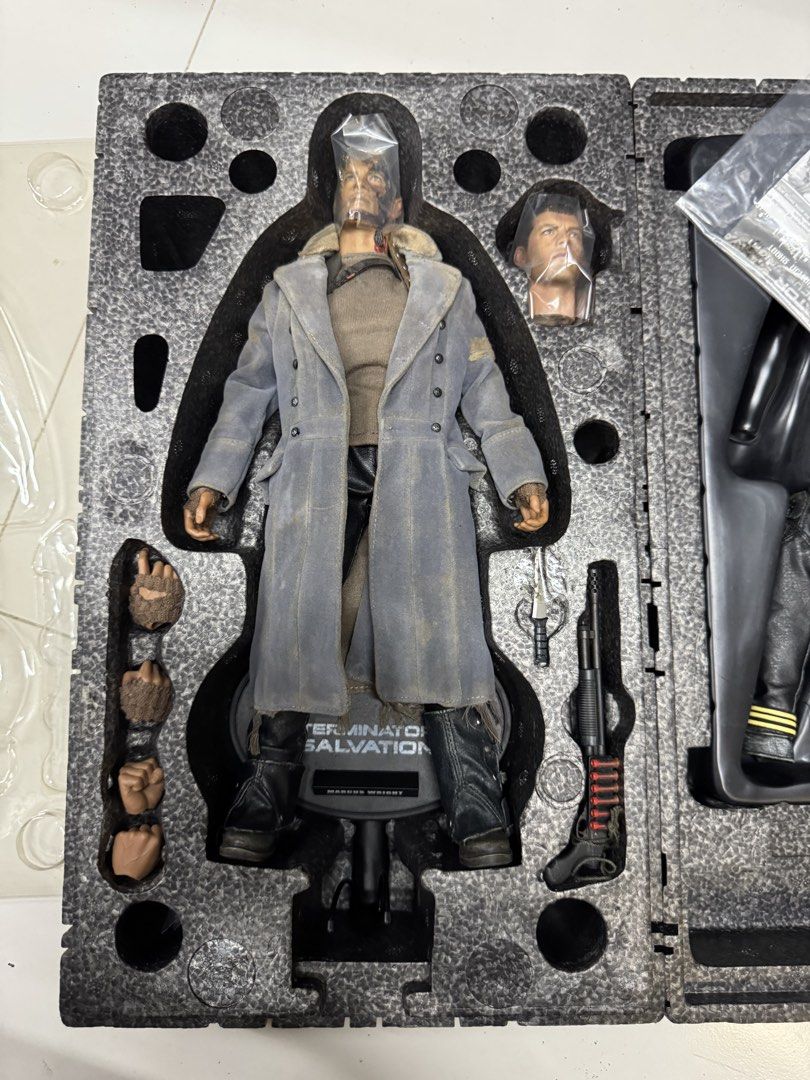 Hot toys Terminator Marcus Wright (Category: Figurines & Statues) located in Paranaque City. Submitted by icko007 (Listing ID 1465300274, Image 3). Description: Hot toys Marcus Wright 1:6 Bib Complete no issue Price 7.5k Only No rush Shipping / Dibs now Paynow Location Paranaque Payment Gcash/Bpi Shipping Lalamove/Lbc (Lbc Via Sched) Buyers Risk / Fee ‼️ Seller is not responsible for: lost, stolen, or damaged packages..