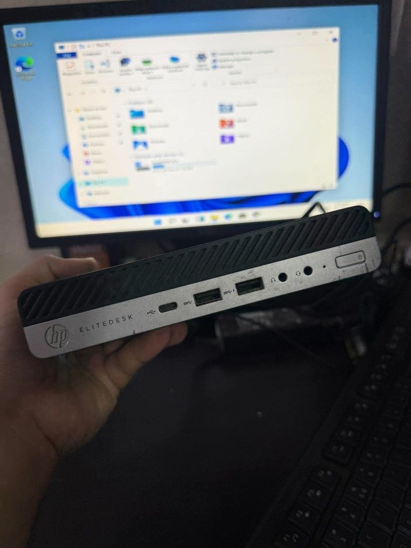 HP Elitedesk 800 G3 desktop mini (Category: Desktops) located in Manila. Submitted by happyearth.953a15 (Listing ID 1465381787, Image 2). Description: HP Elitedesk 800 G3 desktop mini I5 6th gen Intel UHD Graphics 530 8gb ram 120gb ssd Windows 11 pro OS Unit with power adapter 💸💸 6,500 Location: San Andres bukid manila Pick up or deliver cod.