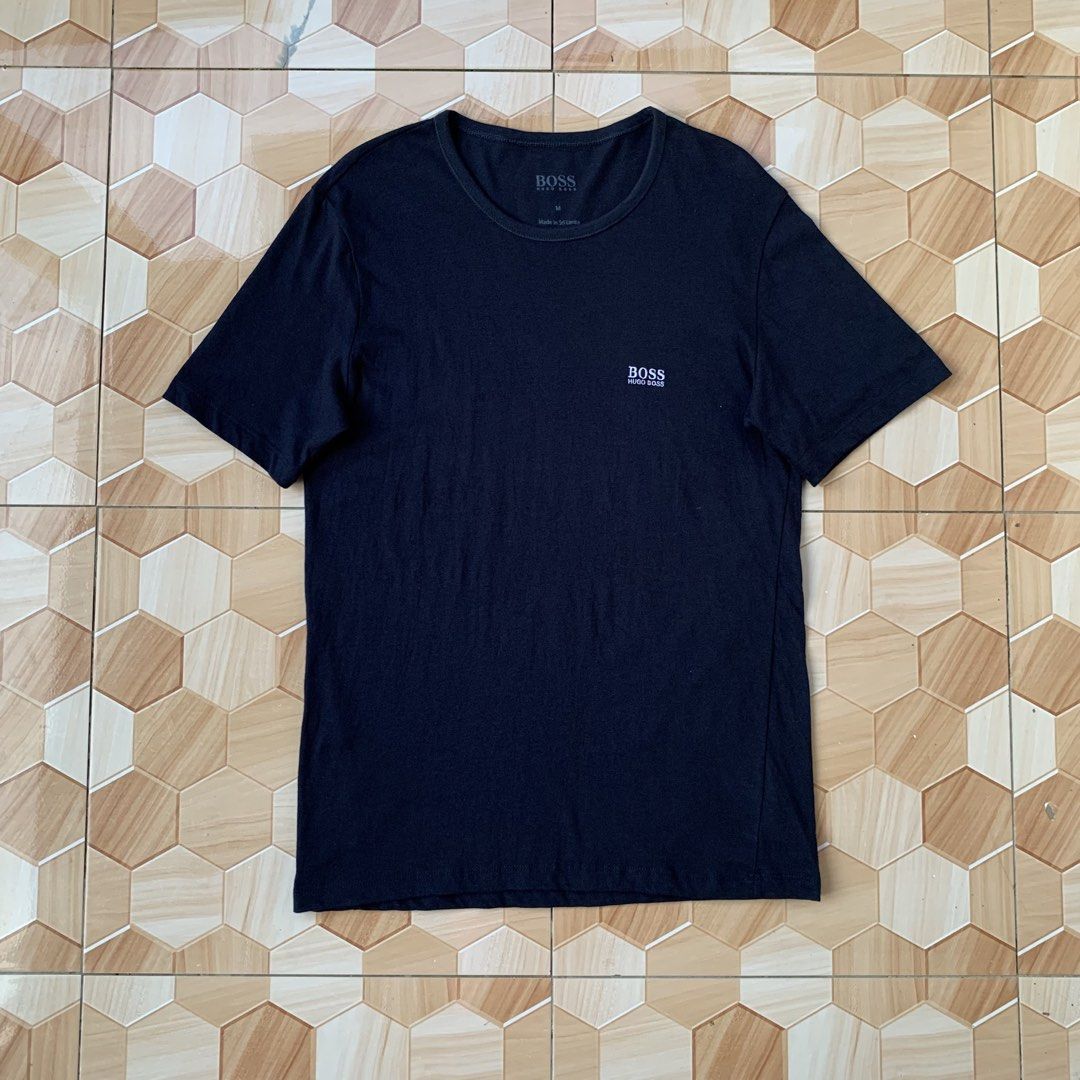 Hugo Boss Regular Fit❗️ (Category: Tshirts & Polo Shirts ) located in Cebu City. Submitted by darrylopon12219 (Listing ID 1465263844, Image 2). Description: Orig💯 As New Condition No Issue Size Medium Color Rate:9.9/10 Dimes:W18.5 L27 -Need Wash 📍 CONSOLACION, CEBU ‎🚚 ship via J&T ‎DM NOW📩.