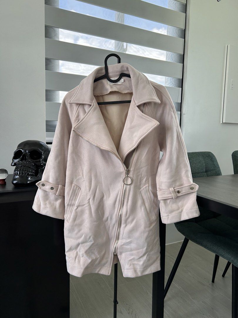 H-XIFS Pink Suede Jacket Coat (L) (Category: Coats, Jackets and Outerwear) located in Dasmarinas. Submitted by sfclosetcleanup (Listing ID 1465189718, Image 2). Description: 16 x 30.