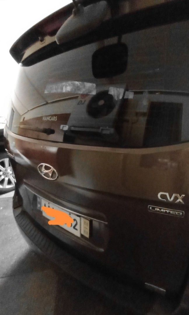 Hyundai Starex (Category: Used Cars) located in Quezon City. Submitted by royal.advantprop (Listing ID 1465207878, Image 1). Description: Cvx limited, copper tone color, dual sunroof moonroof, 9 seater to 12 seater Hancars acquired.
