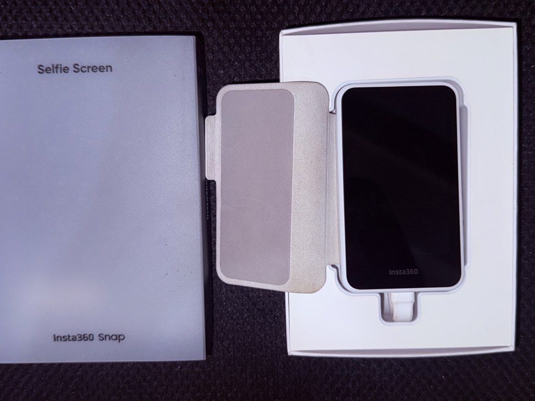 Insta 360 Snap Selfie Screen (Category: Other Mobile & Gadget Accessories) located in Quezon City. Submitted by gavinarevalo (Listing ID 1465185235, Image 3). Description: No issue open bix only! Di nagamit Impulsive buyer! .