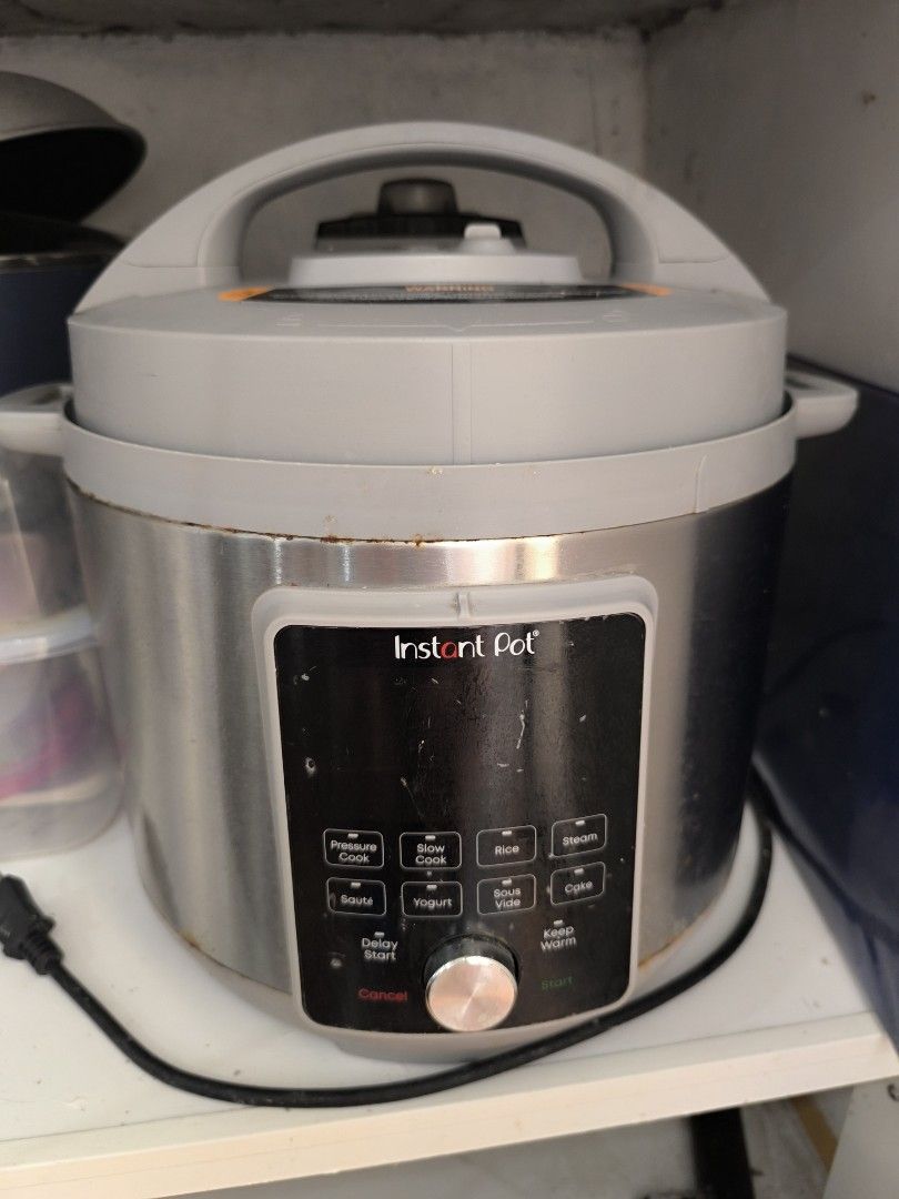 Instant Pot Duo Plus 9-in-1 (8 Quarts) (Category: Cookers) located in Cavite. Submitted by iammrsdr (Listing ID 1465179824, Image 1). Description: • Extra-large 8-quart capacity perfect for families or meal prepping. • Replaces 9 kitchen appliances including a pressure cooker, slow cooker, and sterilizer. • Features an upgraded easy-release steam switch and status monitoring screen. - Material: Stainless steel body with grey lid and handles - Fea