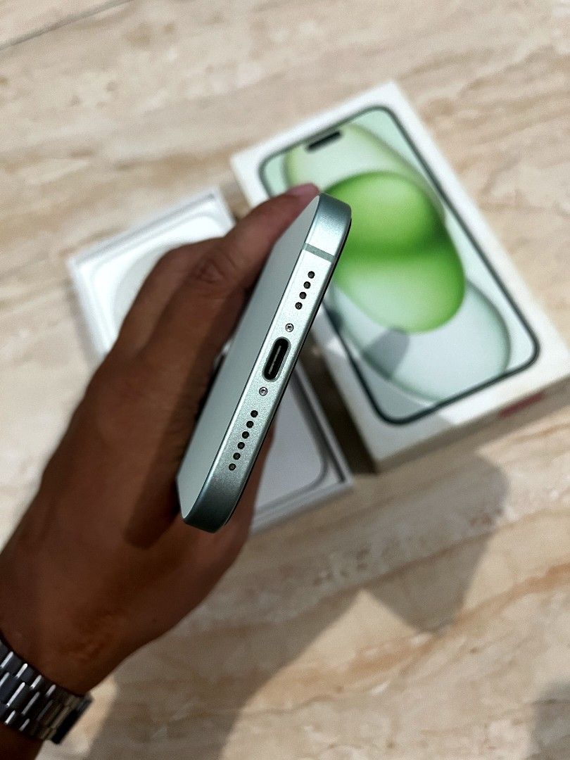 IPHONE 15 PLUS 128 MINT GREEN (Category: iPhone 15 Series) located in Manila. Submitted by papi.chuloo (Listing ID 1465286120, Image 3). Description: IPHONE 15 PLUS 128GB - MINT GREEN 28,500 negotiable for sure buyer ✅ 84% Battery Health 470 cc ✅ No sim restriction (any sim) ✅ No history of repair (all orig. parts) ✅ Face ID working ✅ True Tone working ✅ 100% Super Smooth ✅ ZP/A Local variant ✅ Box, Unit, and case only ✅ unli check|reset upon mee